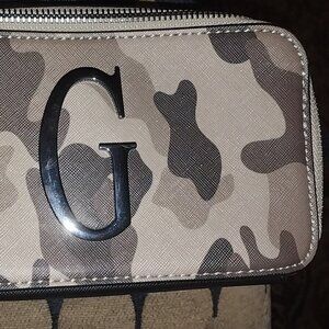 Guess crossbody bag